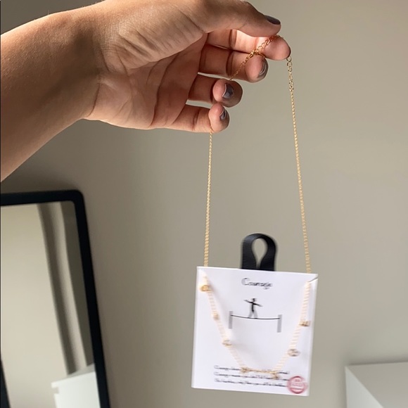 Courage gold necklace - Picture 2 of 2